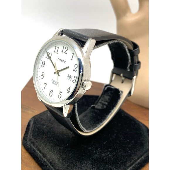 Timex Men's Watch TW2V40000 Quartz White Dial Day Date Leather Band 38mm - Picture 2 of 14